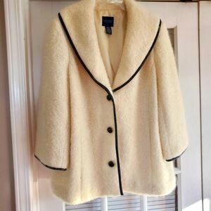 Doncaster Mohair Jacket size M/L White with Black Trim